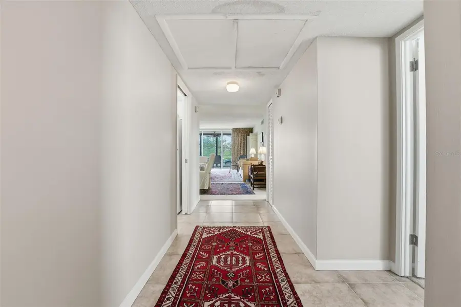 7461 W Country Club Drive N #301, Sarasota, FL 34243 - Image #3