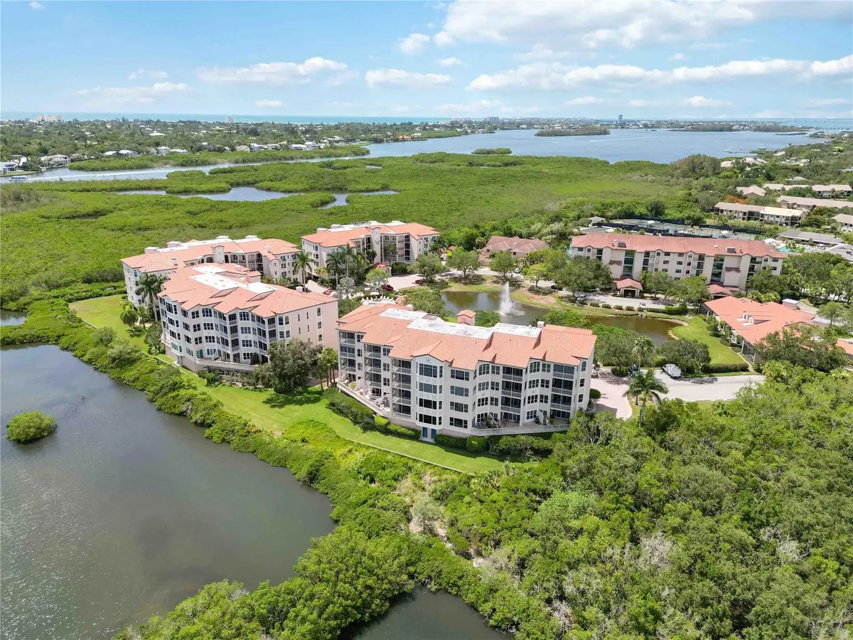5450 Eagles Point Circle #405, Sarasota, FL 34231 - Image #1