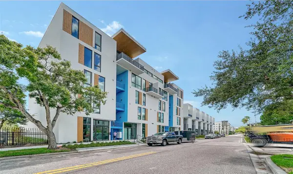 1558 4th Street #210, SARASOTA, FL 34236