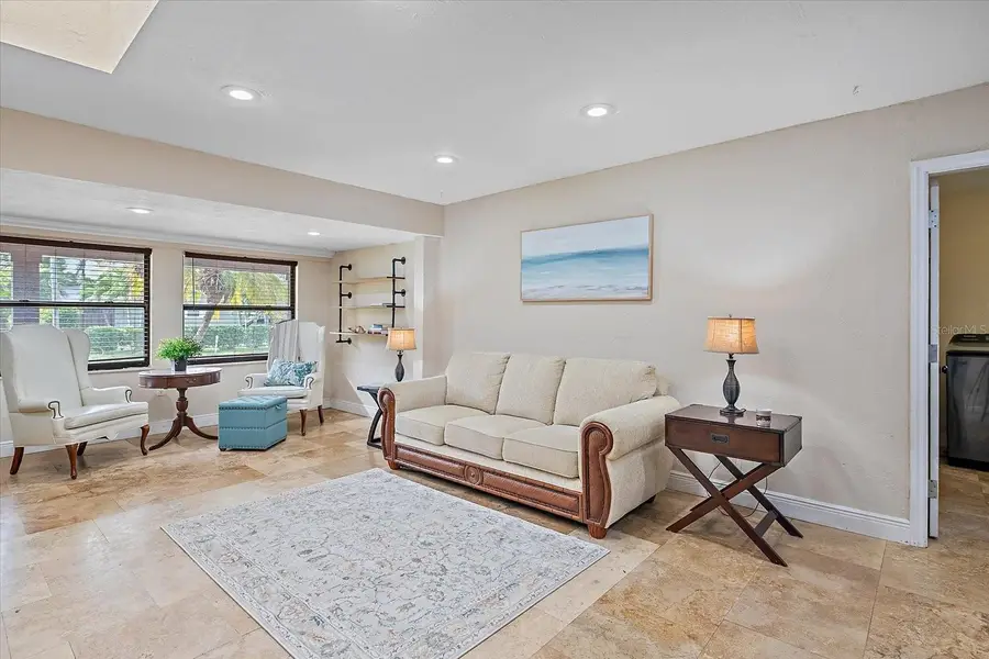 2313 Loma Linda Street, Sarasota, FL 34239 - Image #3