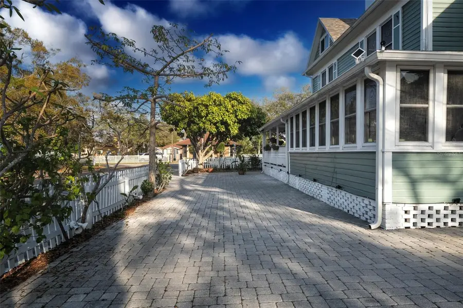 304 15th Street W, Bradenton, FL 34205 - Image #2