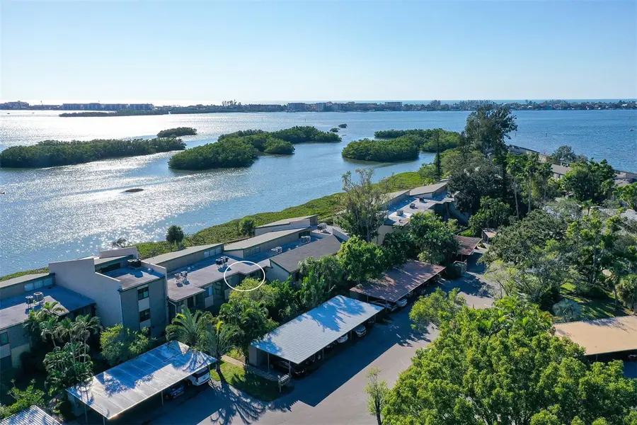 1518 Pelican Point Drive #257, Sarasota, FL 34231 - Image #3