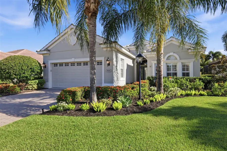 7841 Valderrama Way, Lakewood Ranch, FL 34202 - Image #2