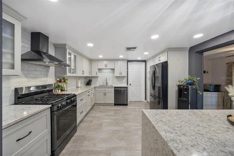 1505 Roslyn Avenue, Bradenton, FL 34207 - Image #2