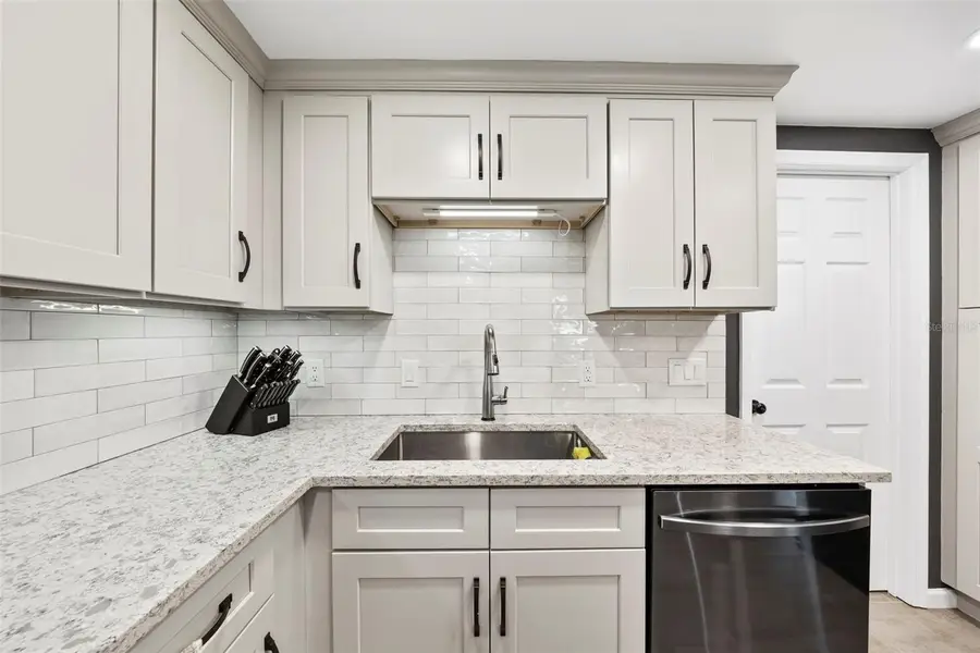 1505 Roslyn Avenue, Bradenton, FL 34207 - Image #3