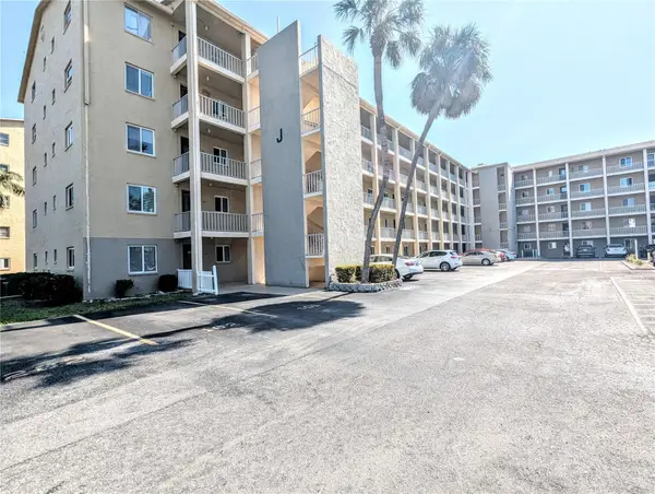 3559 Lake Bayshore Drive #J-204, BRADENTON, FL 34205