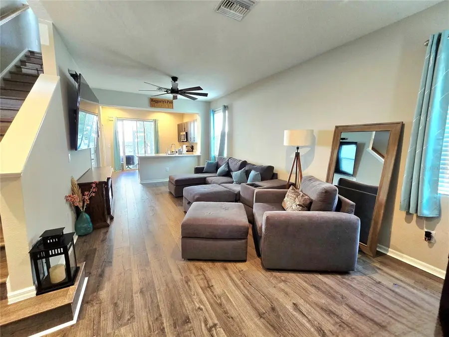 6334 Fairmont Lane, Palmetto, FL 34221 - Image #2