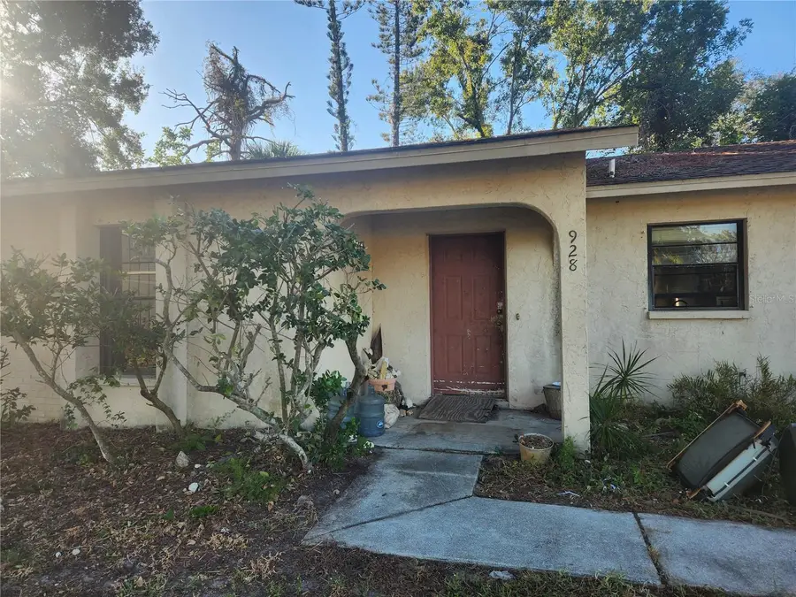 928 Cypress Wood Lane, Sarasota, FL 34243 - Image #3