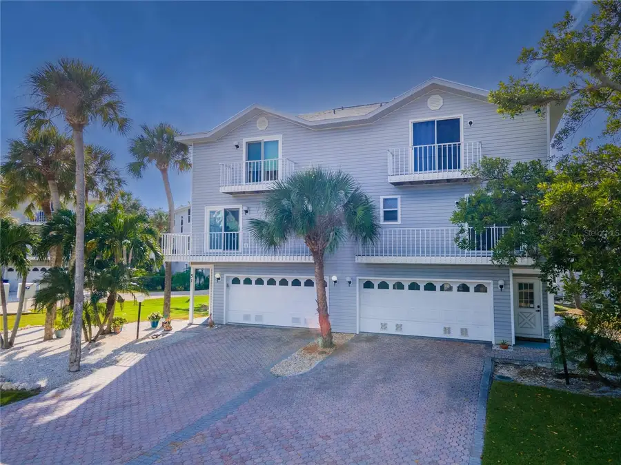 6250 Holmes Boulevard #51, Holmes Beach, FL 34217 - Image #2