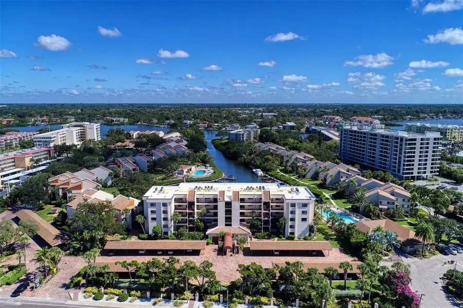 1100 Cove Ii Place #910, Sarasota, FL 34242 - Image #2