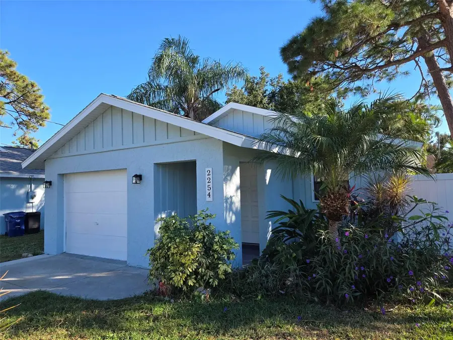 2254 Eugene Street, Sarasota, FL 34231 - Image #2