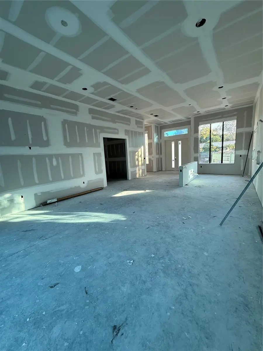 2069 Hibiscus Street, Sarasota, FL 34239 - Image #3