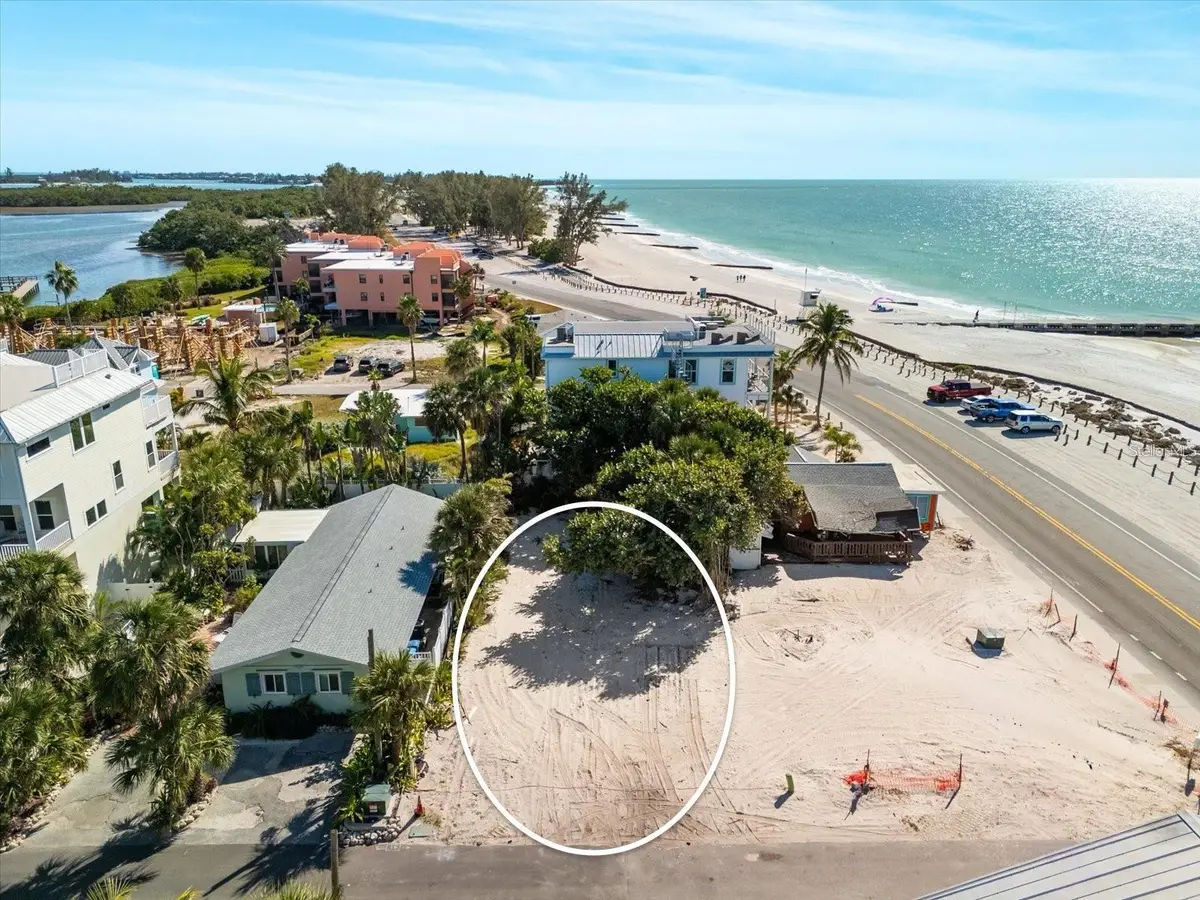 103 12th Street S, Bradenton Beach, FL 34217 - Image #1