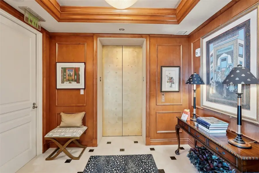 2050 Benjamin Franklin Drive #B704, Sarasota, FL 34236 - Image #3