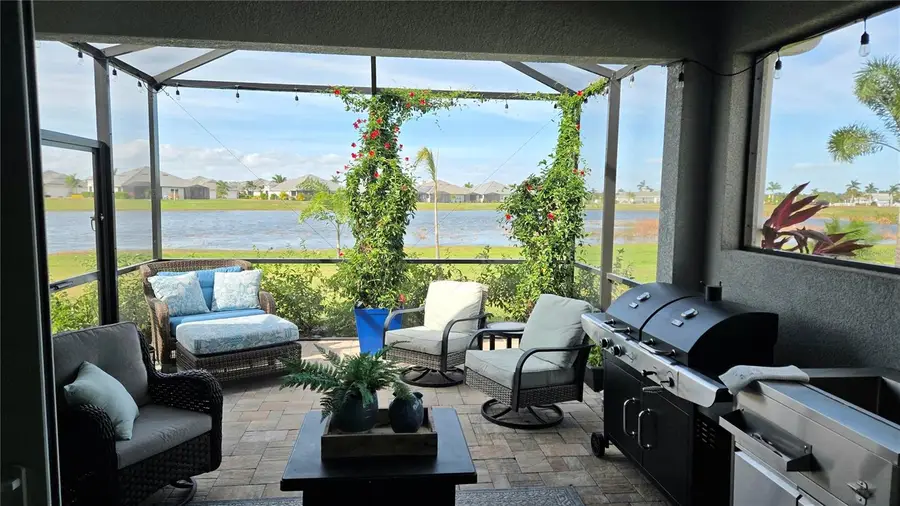 235 Okeeffe Circle, Bradenton, FL 34212 - Image #2