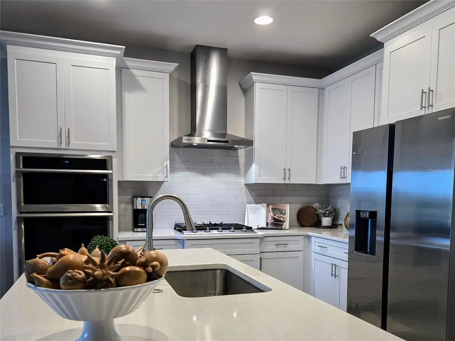 235 Okeeffe Circle, Bradenton, FL 34212 - Image #3