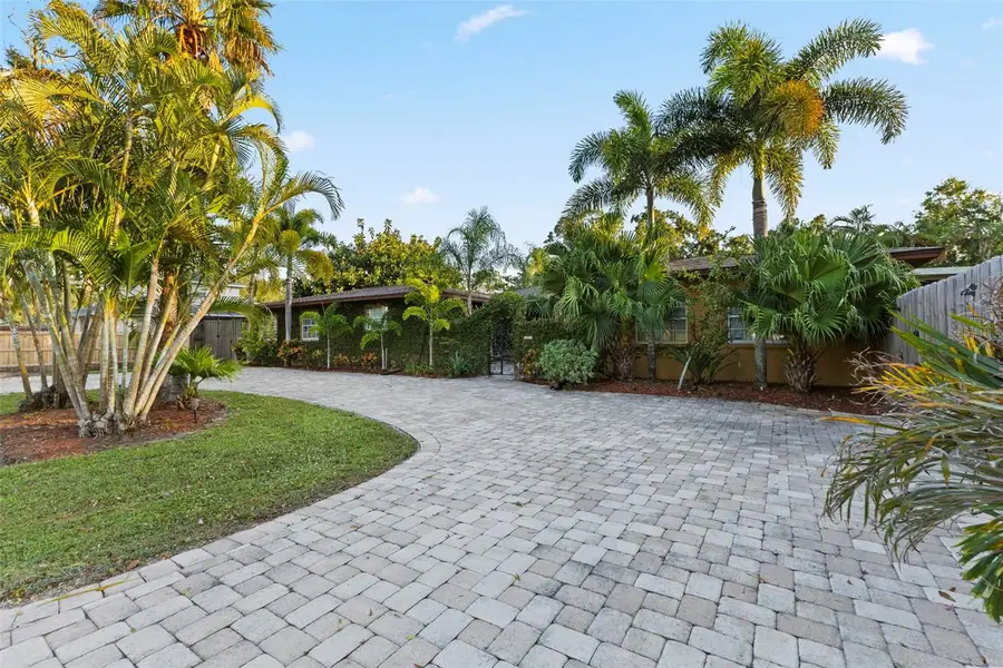 4301 S Lockwood Ridge Road, Sarasota, FL 34231 - Image #2