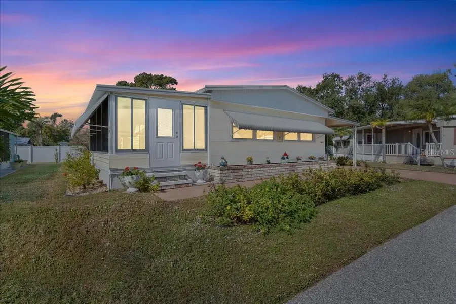 808 53rd Avenue E #108, Bradenton, FL 34203 - Image #2