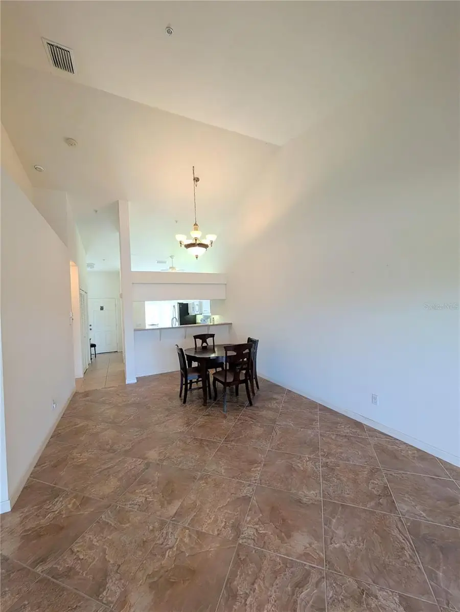 432 Sunset Lake Boulevard #205, Venice, FL 34292 - Image #3