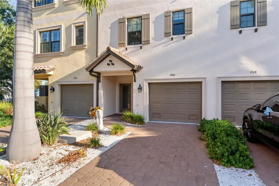 1904 Monte Carlo Drive #1102, Sarasota, FL 34231 - Image #2