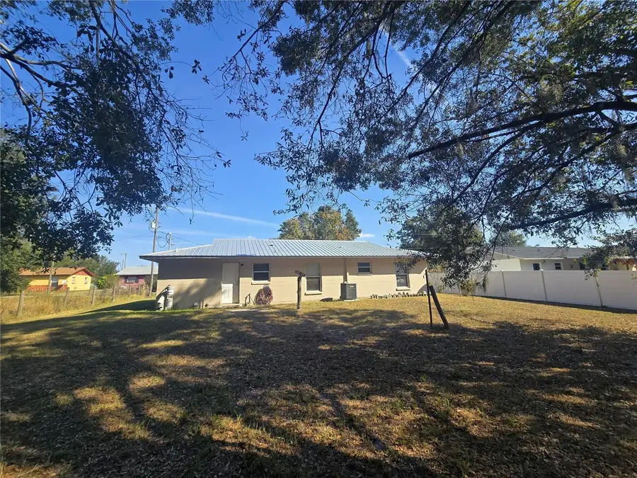 4827 Myrick Avenue, Bowling Green, FL 33834 - Image #3