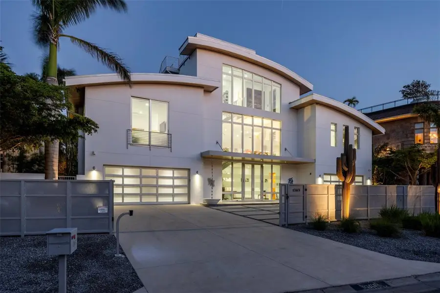 1365 Harbor Drive, Sarasota, FL 34239 - Image #2