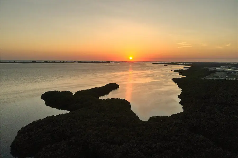 5610 Inspiration Terrace, Bradenton, FL 34210 - Image #2