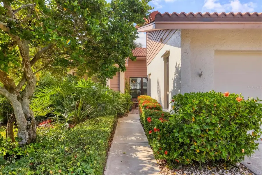 3861 Wilshire Circle W #115, Sarasota, FL 34238 - Image #2