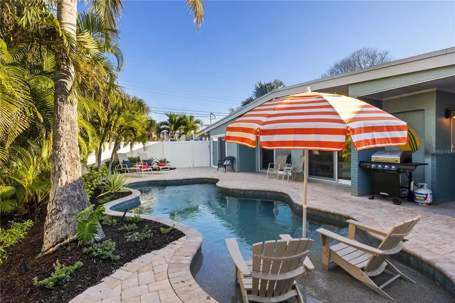 312 Hardin Avenue, Anna Maria, FL 34216 - Image #3