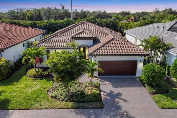 8020 Clearwater Court, SARASOTA, FL 34241