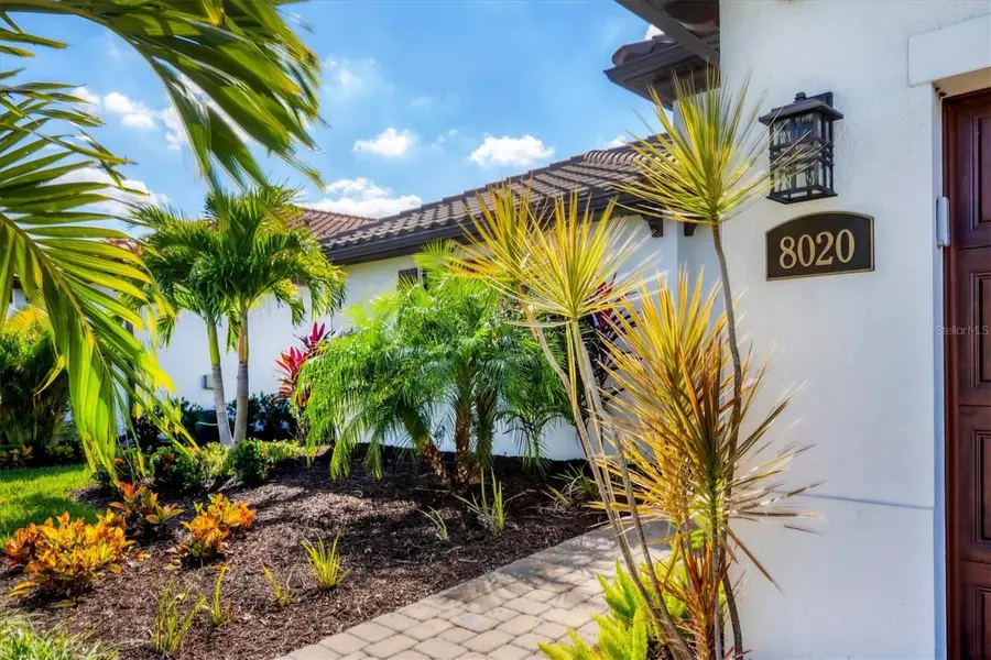 8020 Clearwater Court, Sarasota, FL 34241 - Image #3