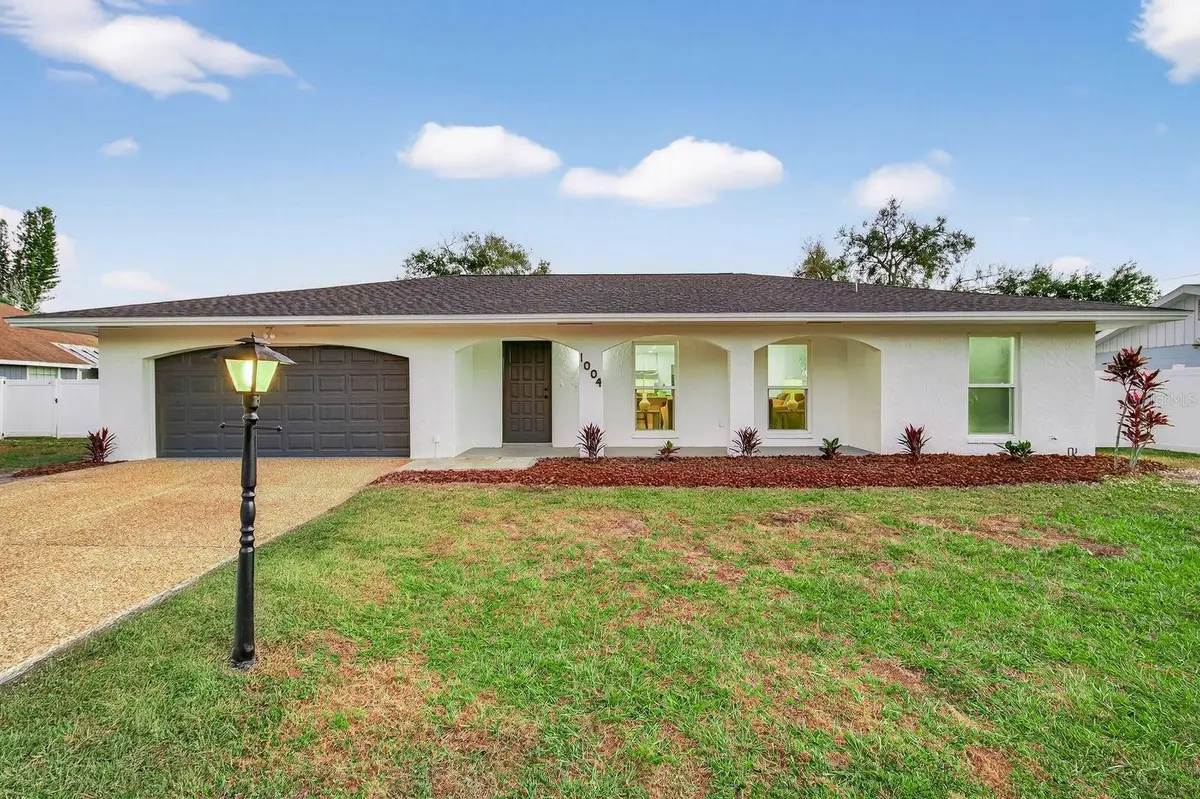 1004 Magellan Drive, Sarasota, FL 34243 - Image #1