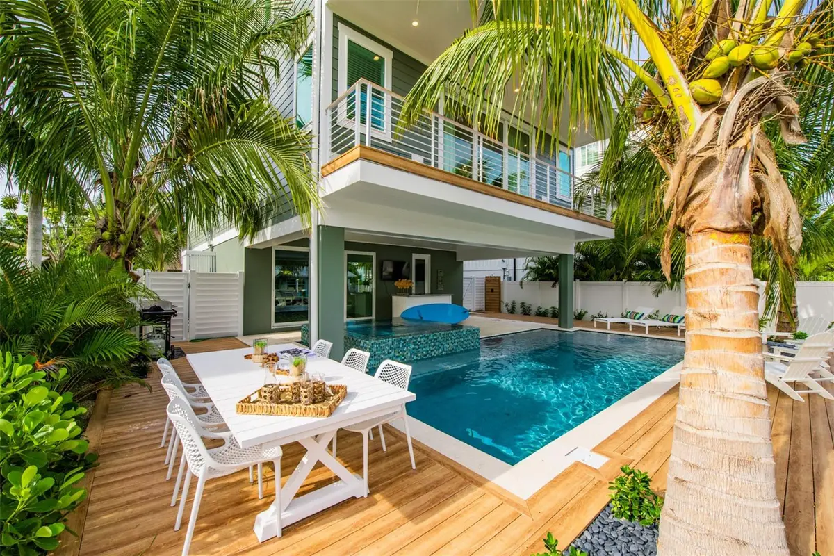 403 20th Place N, Bradenton Beach, FL 34217 - Image #1