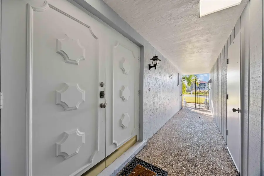 3713 Somerville Drive #1512, Sarasota, FL 34232 - Image #3