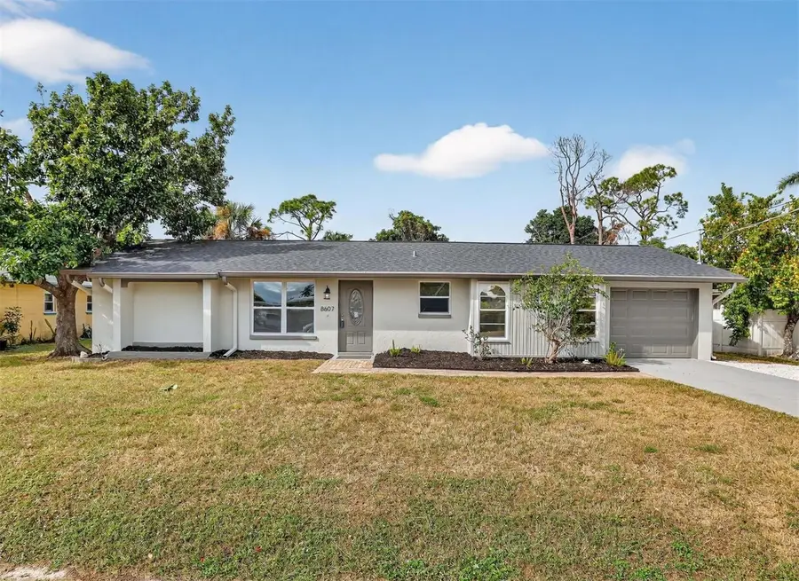 8607 Chatham Street, Fort Myers, FL 33907 - Image #2
