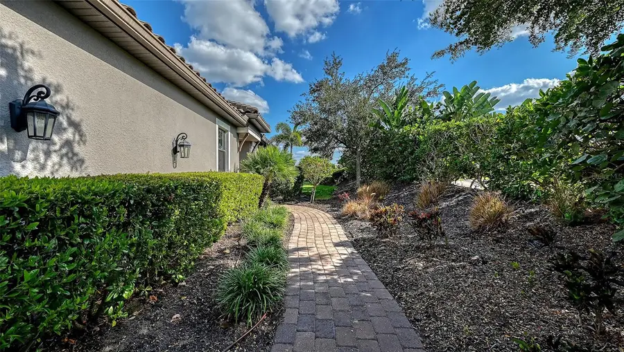 8760 Trattoria Terrace, Sarasota, FL 34238 - Image #3