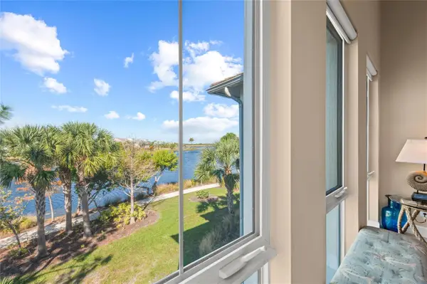 266 Sapphire Lake Drive #202, BRADENTON, FL 34209