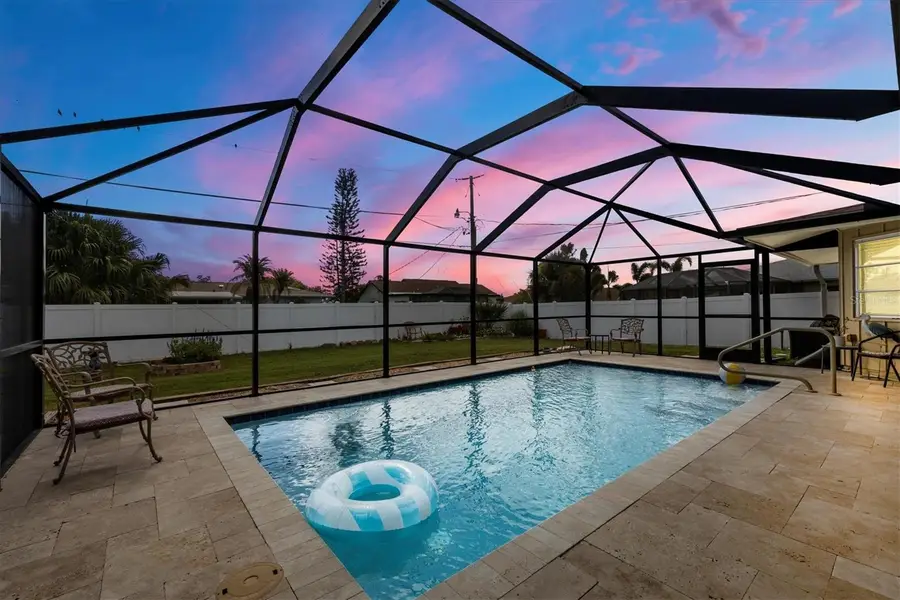 426 Canterbury Road, Venice, FL 34293 - Image #3