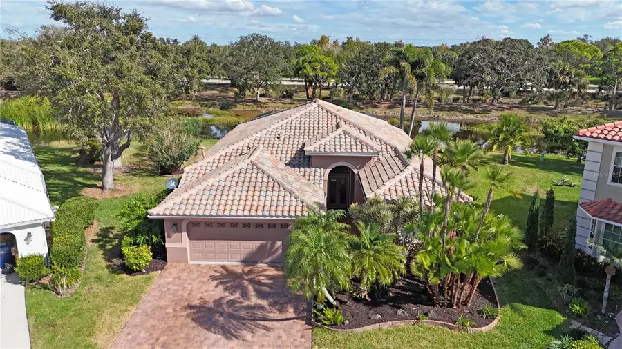 5137 Redbriar Court, Sarasota, FL 34238 - Image #2
