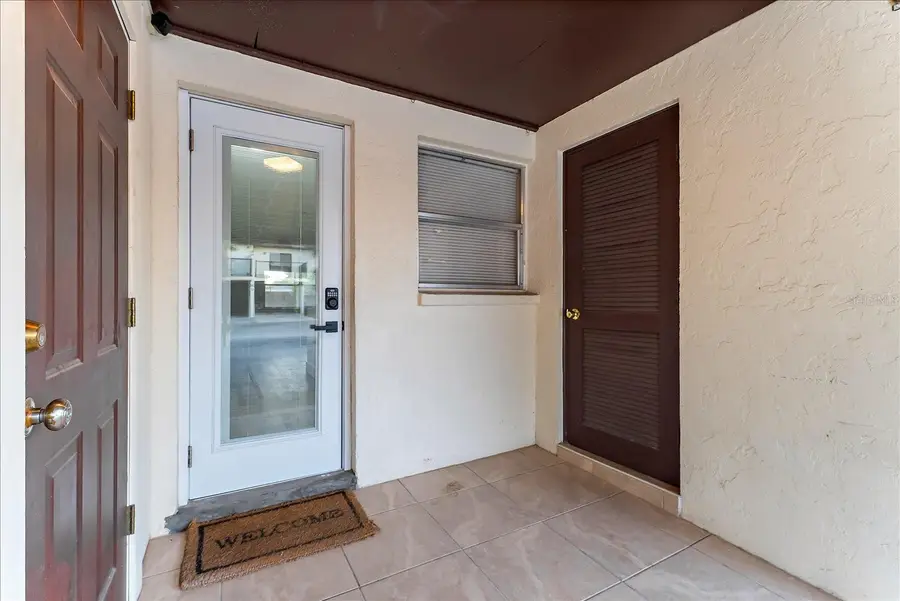 3348 Ramblewood Place, Sarasota, FL 34237 - Image #2