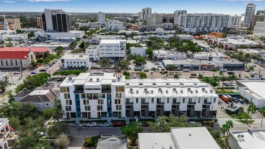 1558 4th Street #208, Sarasota, FL 34236 - Image #2