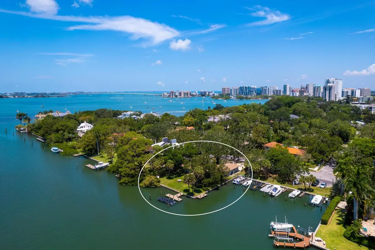 1542 Gulfview Drive, Sarasota, FL 34236 - Image #1