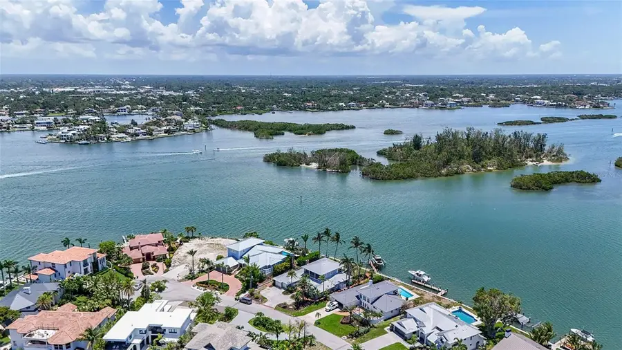 878 Freeling Drive, Sarasota, FL 34242 - Image #3