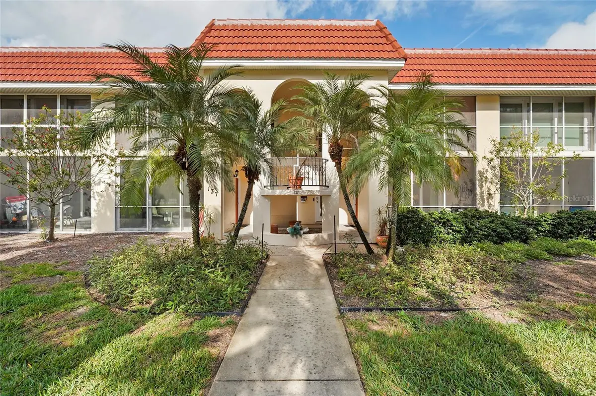 137 Avenida Messina #2, Sarasota, FL 34242 - Image #1