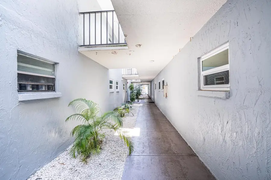 5503 Fountain Lake Circle #104, Bradenton, FL 34207 - Image #2