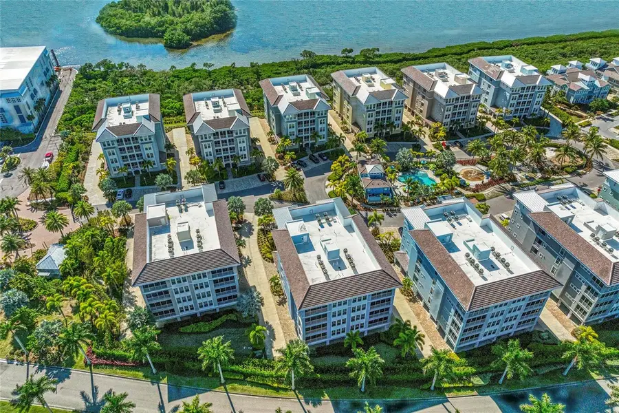 391 Aruba Circle #101, Bradenton, FL 34209 - Image #2