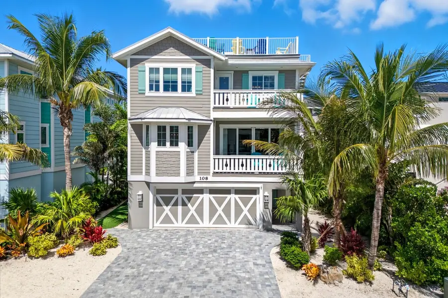 108 7th Street S, Bradenton Beach, FL 34217 - Image #2