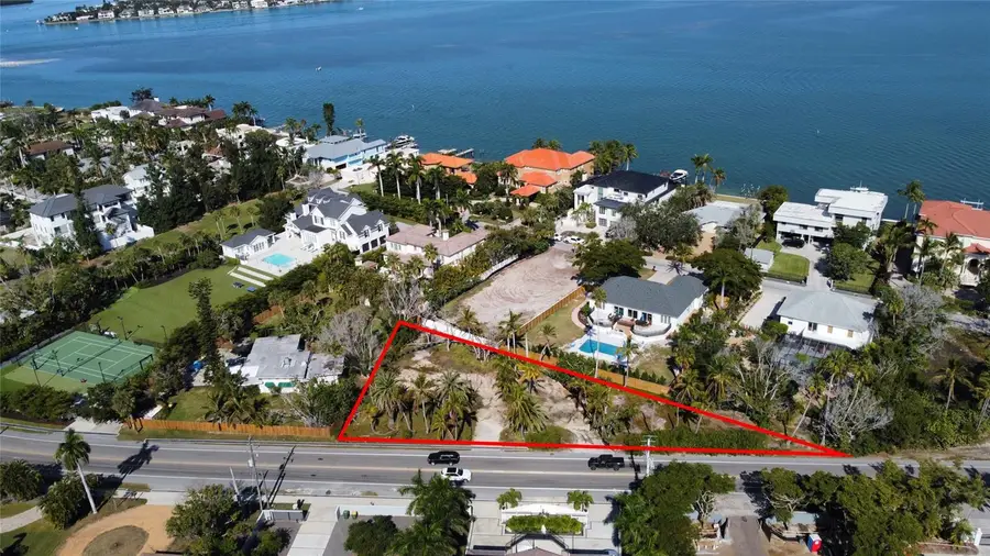 831 Siesta Drive, Sarasota, FL 34242 - Image #2