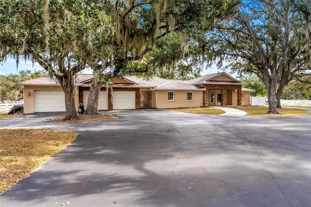1160 Wagon Wheel Drive, Sarasota, FL 34240 - Image #1