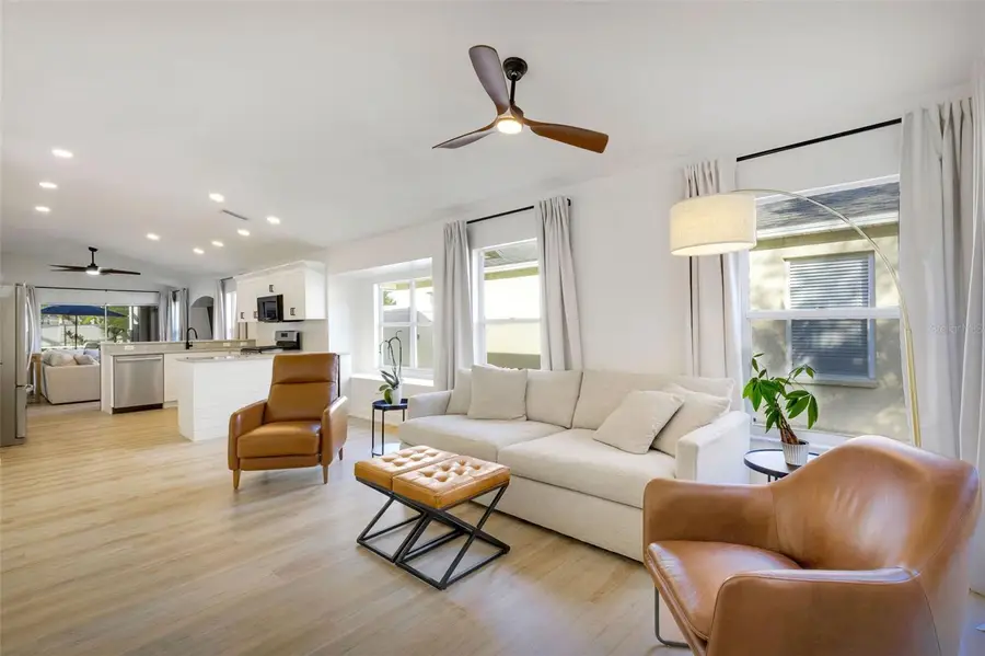 6226 Blueflower Court, Lakewood Ranch, FL 34202 - Image #2